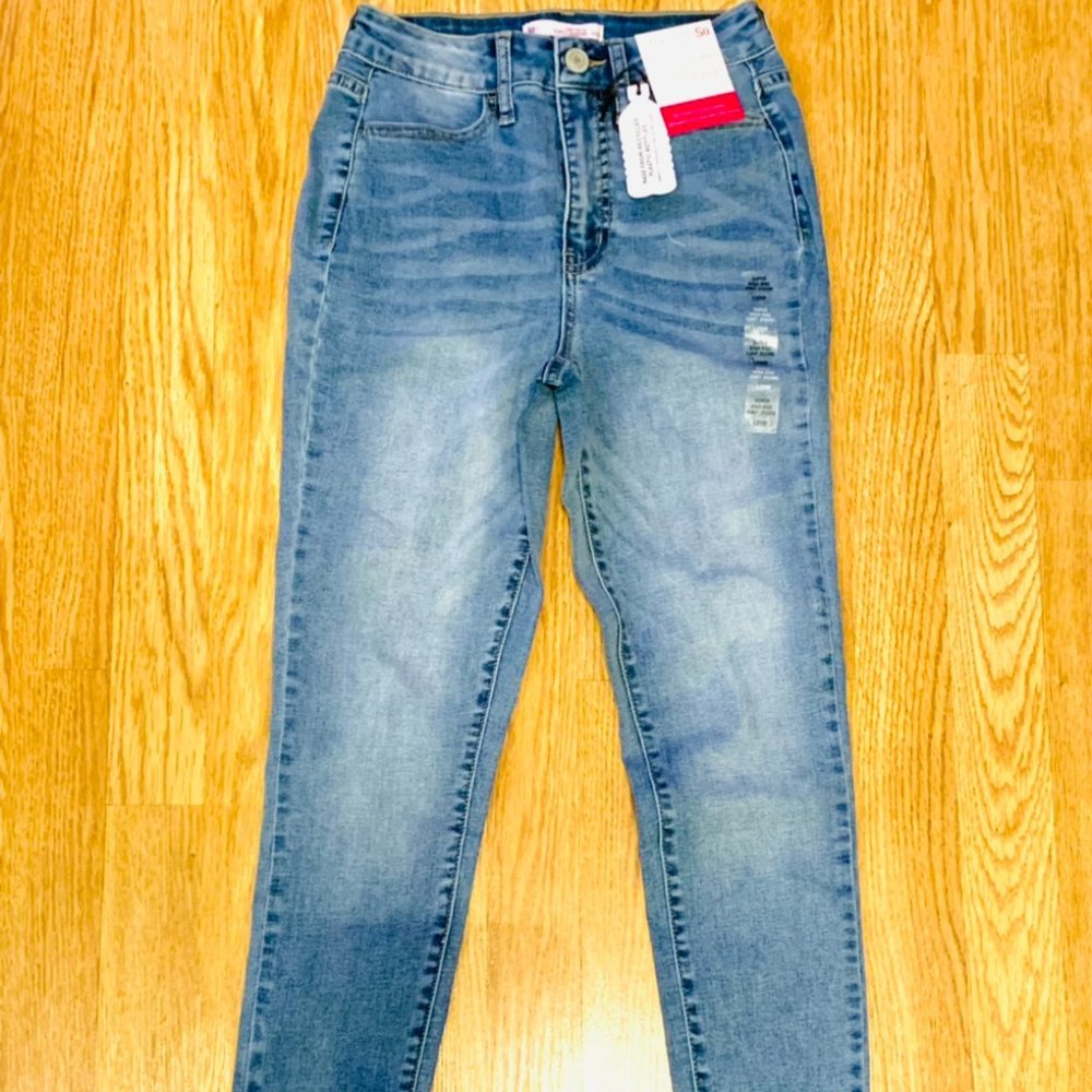 Juniors' SO Super High-Rise Curvy Jeggings, Sz 1/25W